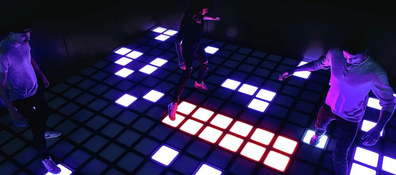 DSTRCT pixel floor
