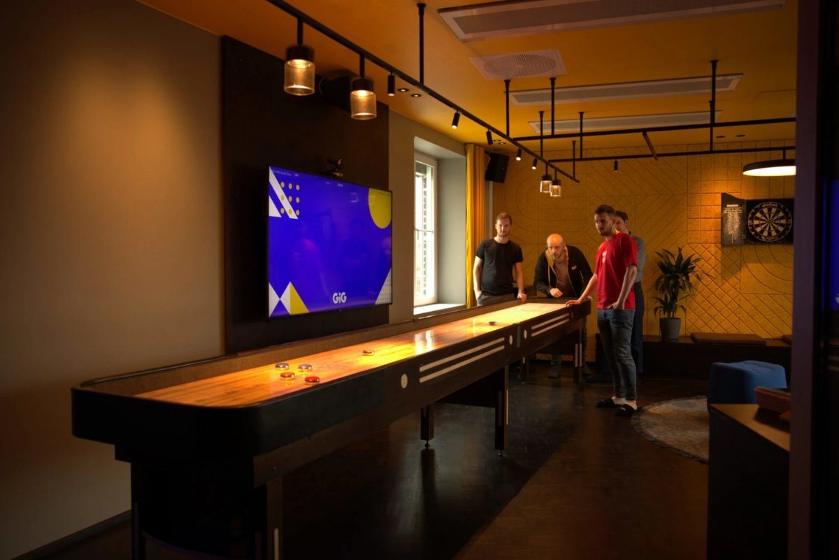 DSTRCT shuffleboard
